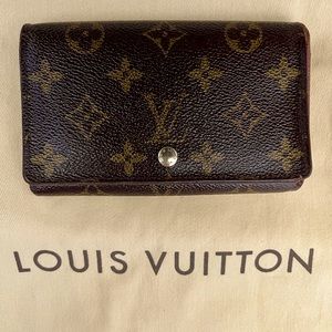 Louis Vuitton Porte Tresor  Monogram